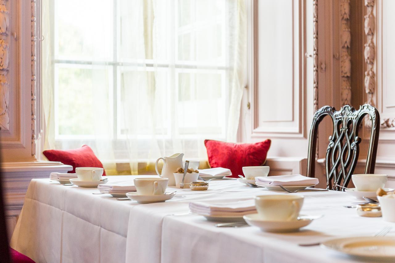 Stapleford Park Hotel & Spa Мелтън Моубрей Екстериор снимка