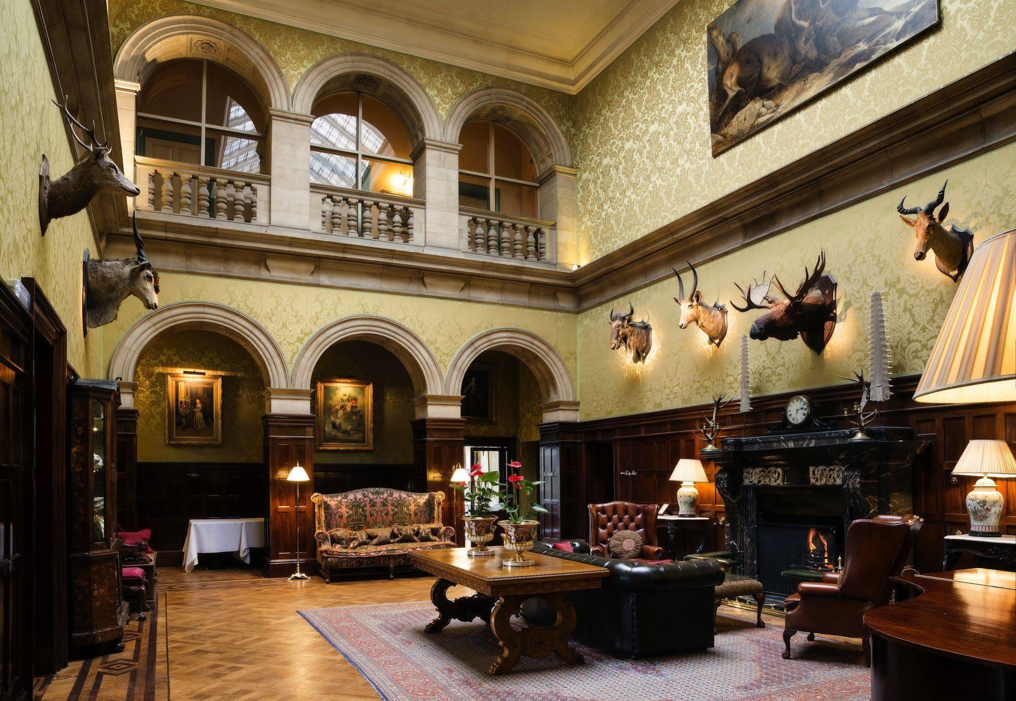 Stapleford Park Hotel & Spa Мелтън Моубрей Екстериор снимка